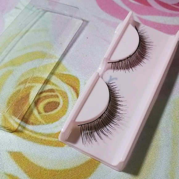 *IN STOCK* C7 Naturally Gorg Lashes by Lash Levels - Picture 3 of 5
